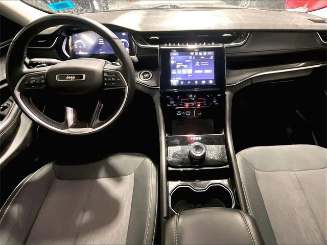 Used 2022 Jeep Grand Cherokee L Laredo w/ Luxury Tech Group I image 16