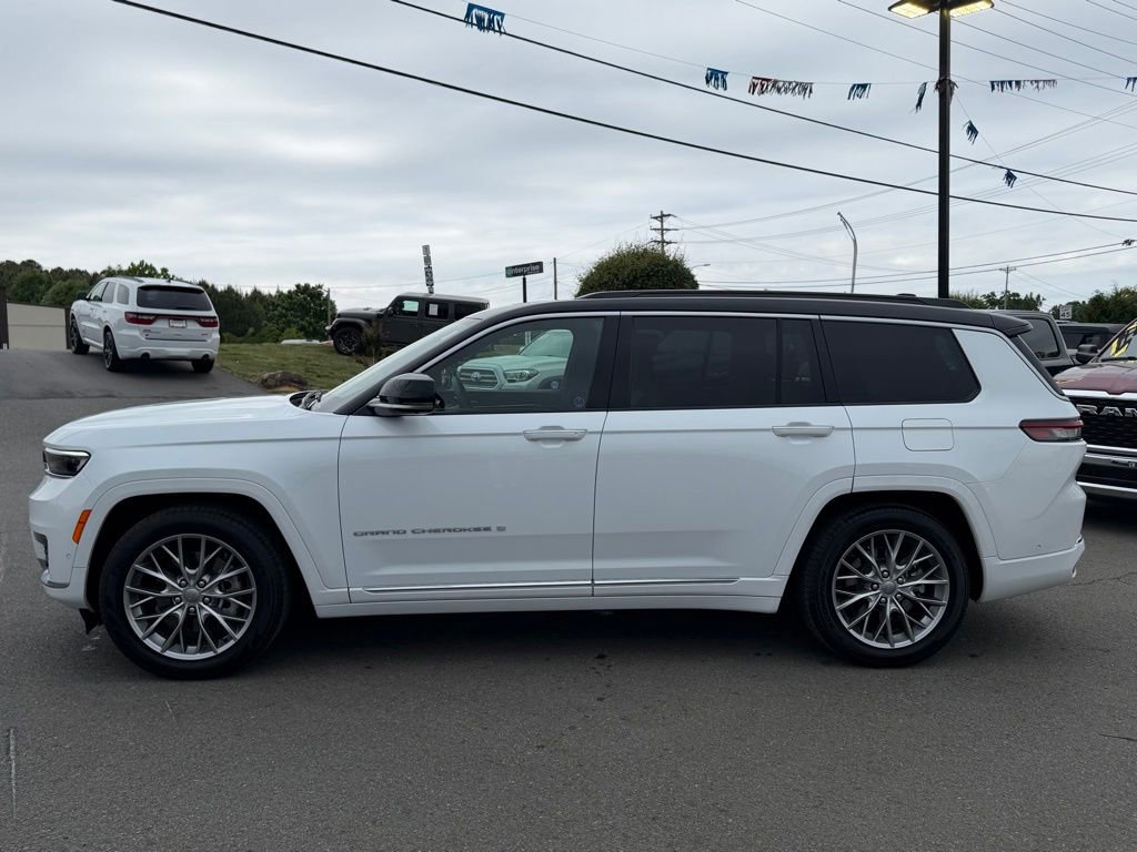 Used 2024 Jeep Grand Cherokee L Summit AWD/4WD image 8