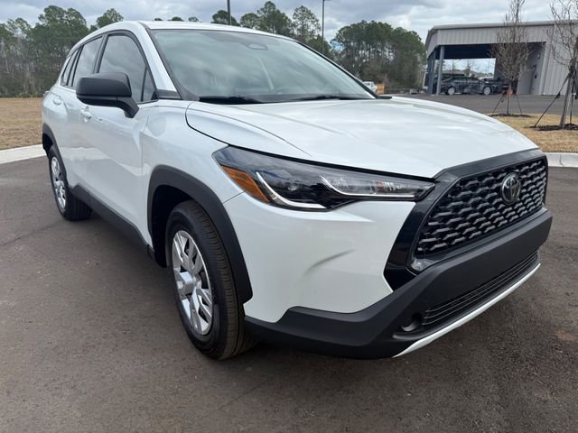 Used 2025 Toyota Corolla Cross L image 11