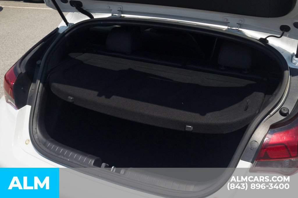 Used 2019 Hyundai Veloster 2.0 Premium FWD image 8