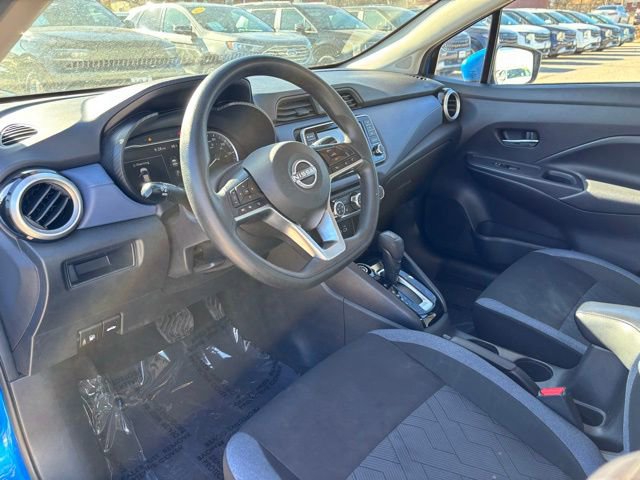 Used 2023 Nissan Versa SV image 11