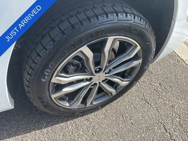 Used 2020 GMC Terrain Denali w/ Denali Premium Package FWD image 12