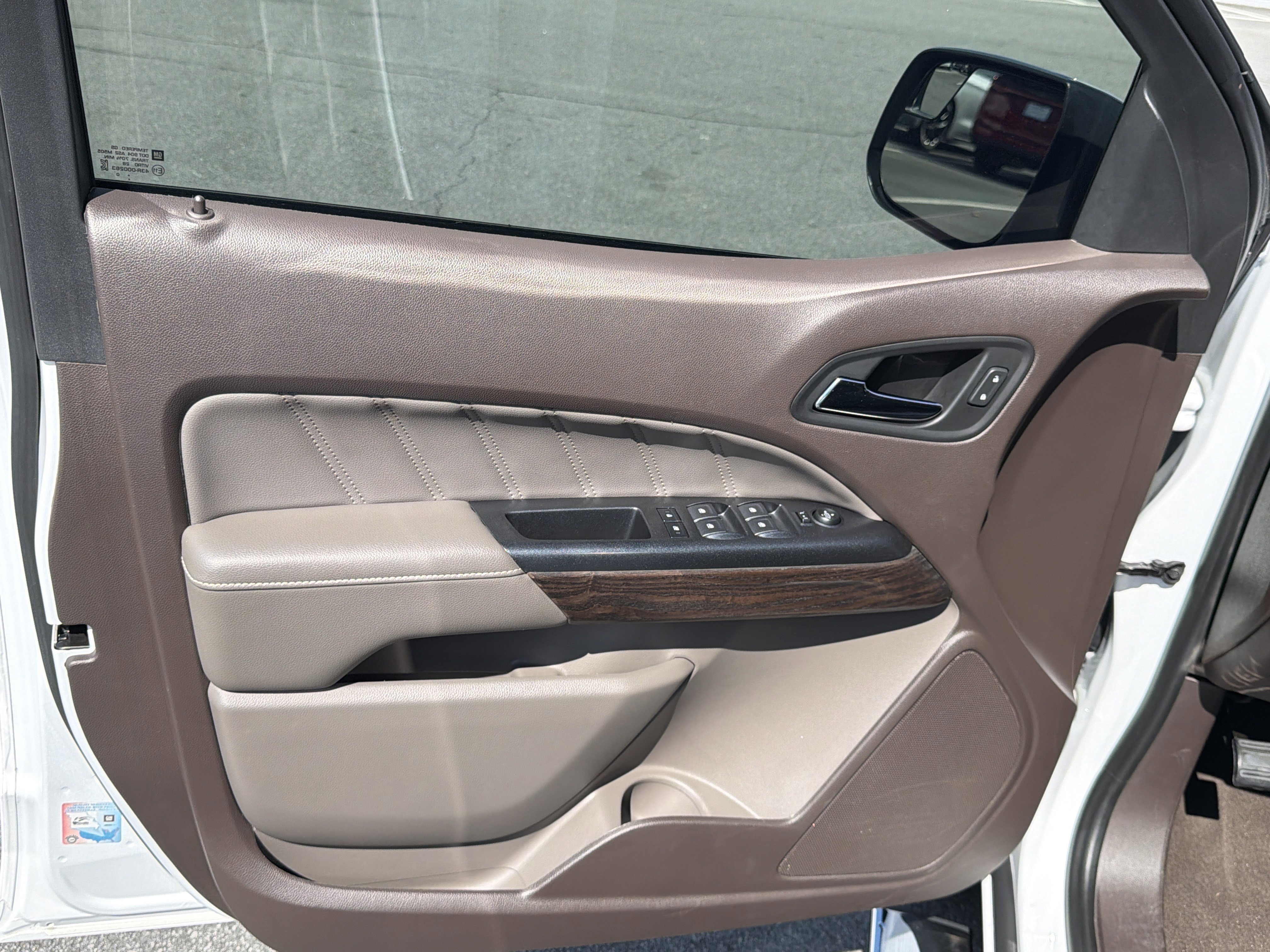 Used 2021 GMC Canyon Denali image 12