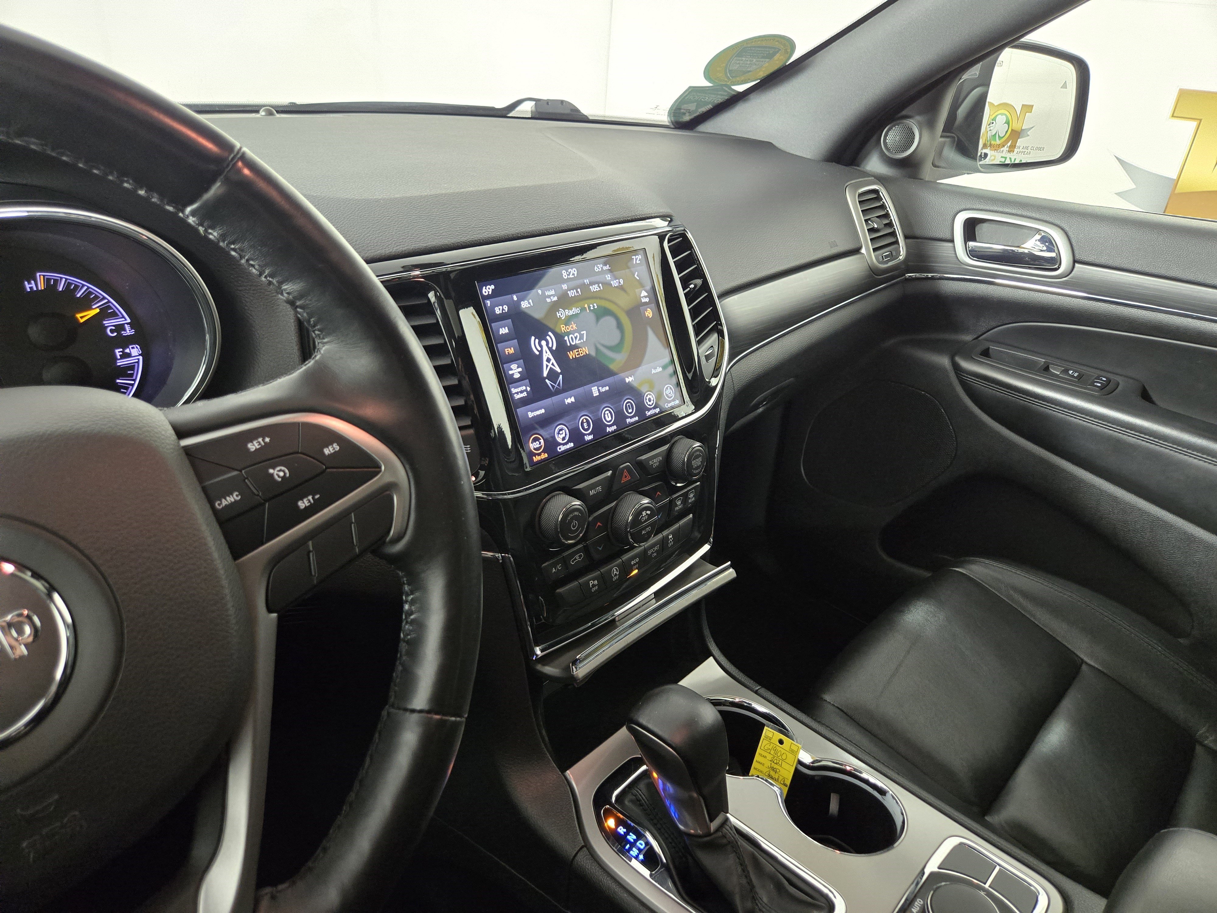 Used 2021 Jeep Grand Cherokee Limited image 25