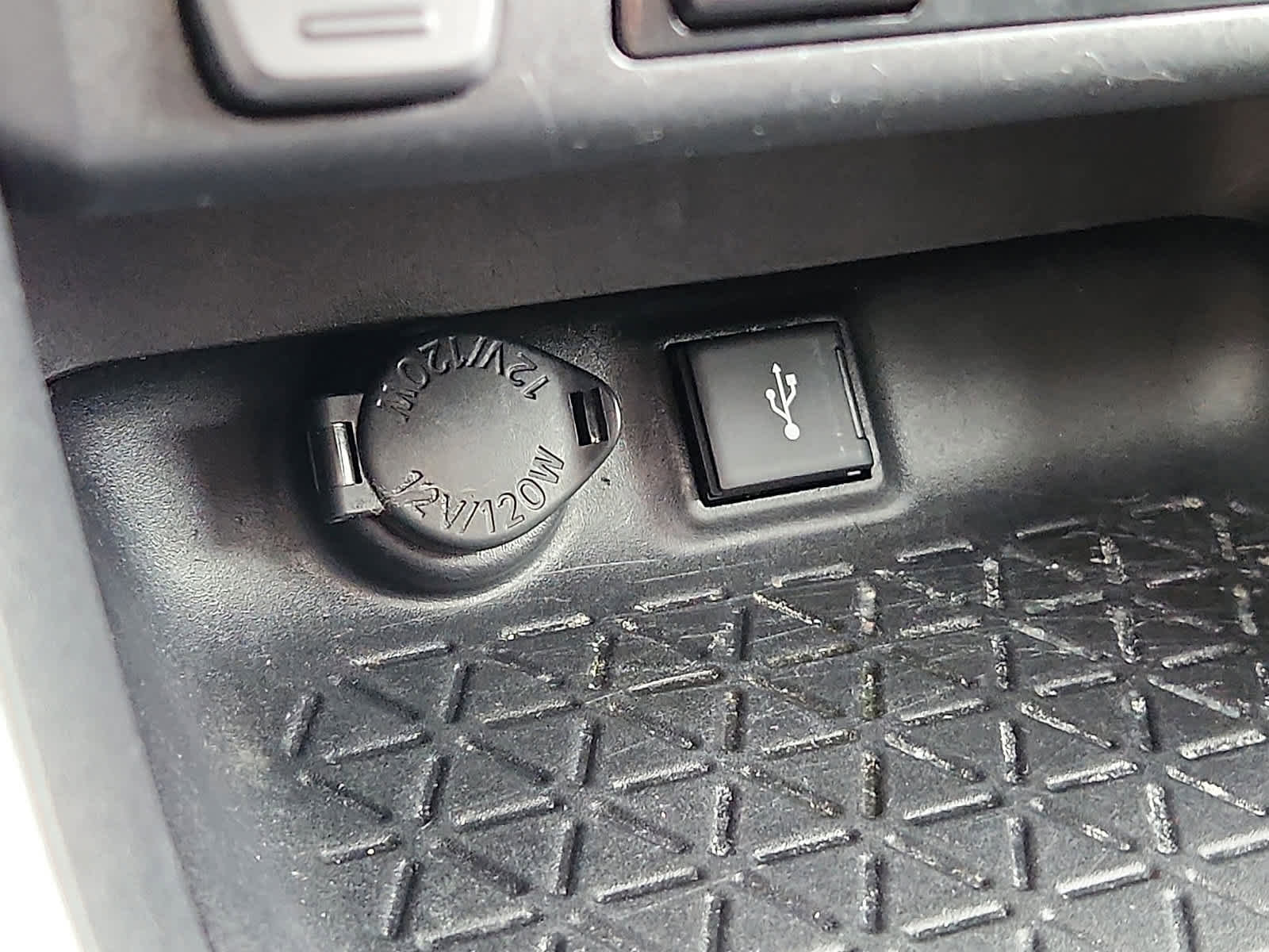 Certified 2021 Toyota RAV4 XLE image 26