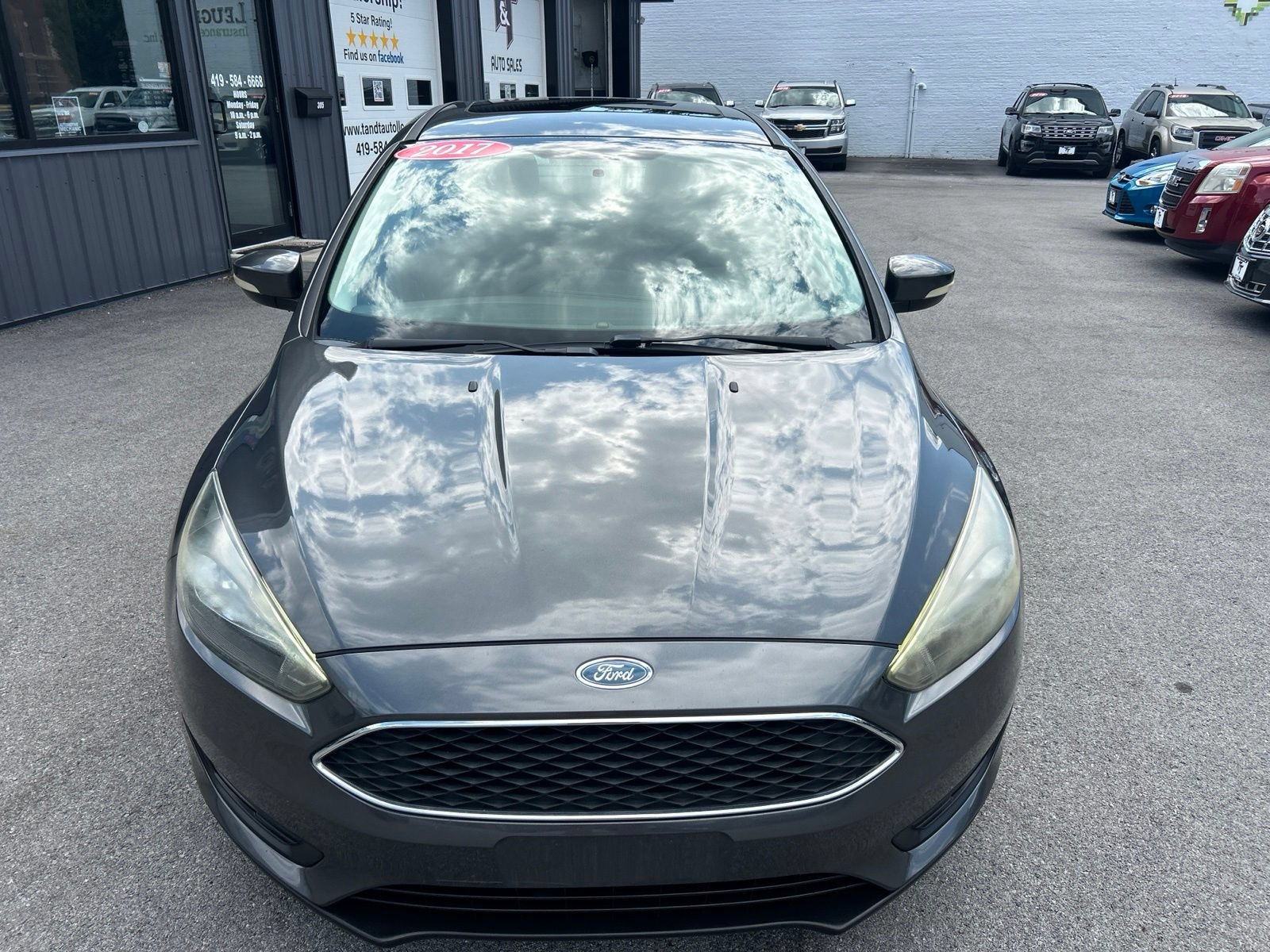 Used 2017 Ford Focus SEL FWD image 9