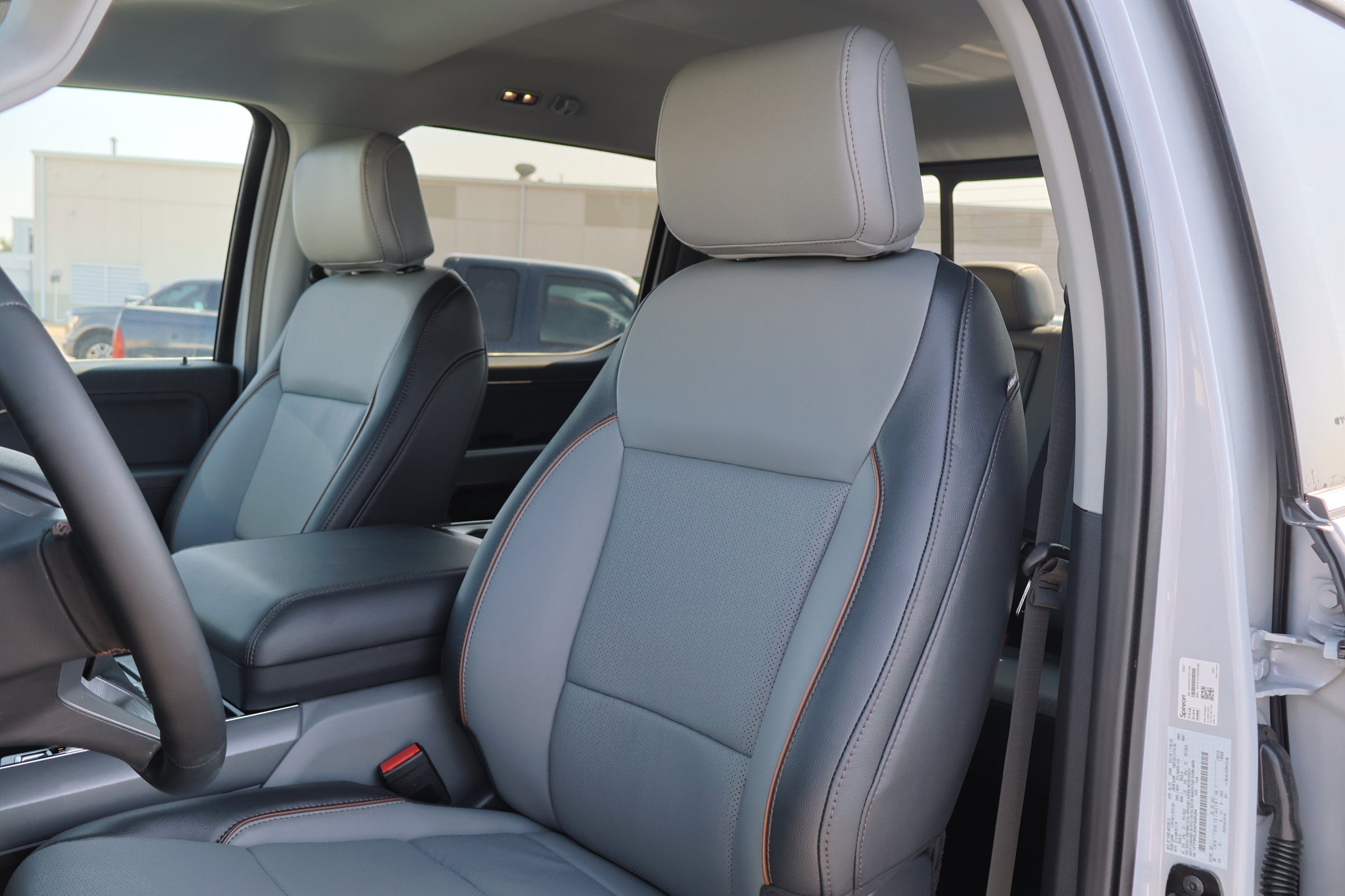 Certified 2025 Ford F150 Lariat w/ Equipment Group 501A Mid image 11