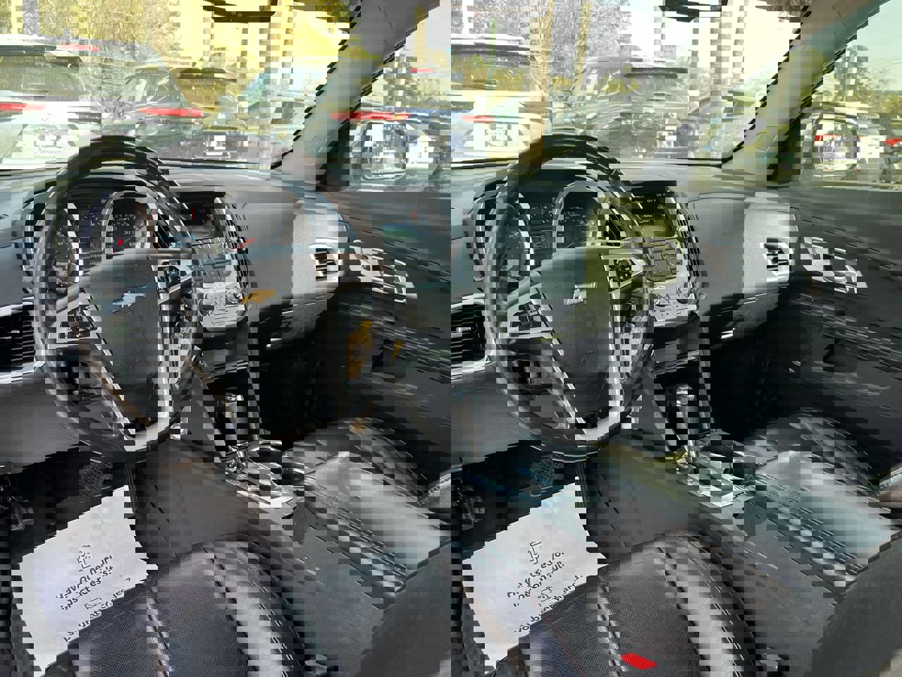 Used 2016 Chevrolet Equinox LTZ w/ Enhanced Convenience Package image 30