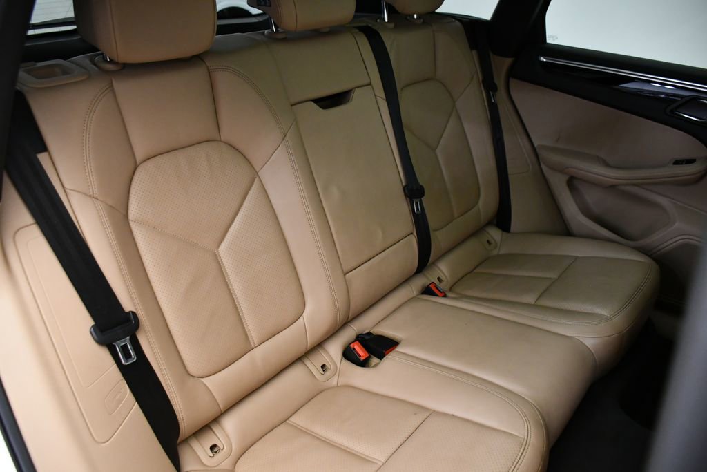 Used 2022 Porsche Macan image 57
