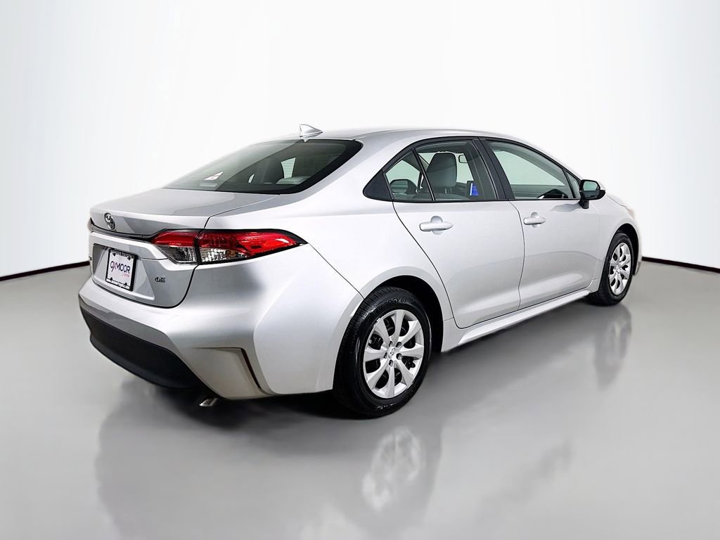 Used 2025 Toyota Corolla LE w/ Convenience Package FWD image 7