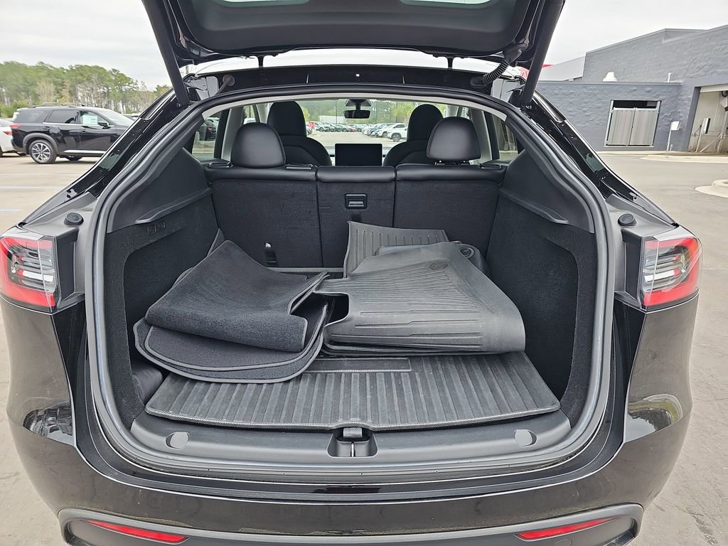Used 2023 Tesla Model Y Long Range image 15