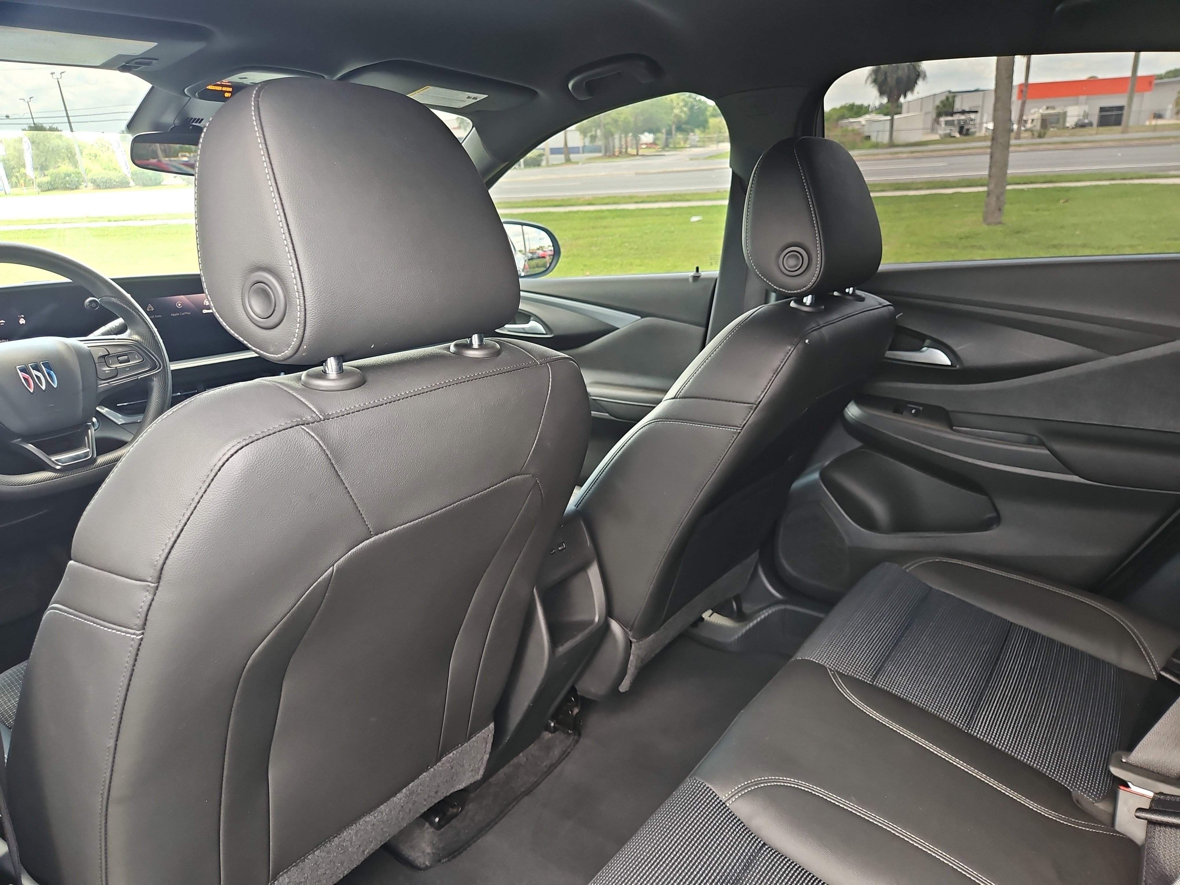 Used 2024 Buick Envista Preferred w/ Convenience II Package FWD image 28