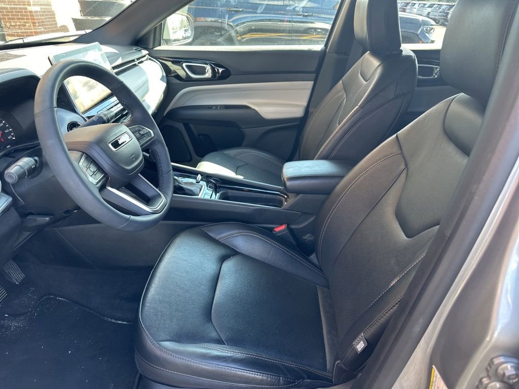 Used 2023 Jeep Compass Limited image 14