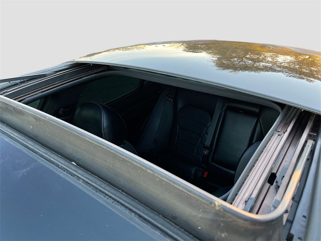 Used 2023 Kia Stinger GT2 image 22