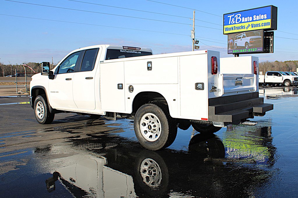 Used 2024 Chevrolet Silverado 3500 W/T w/ WT Convenience Package image 4