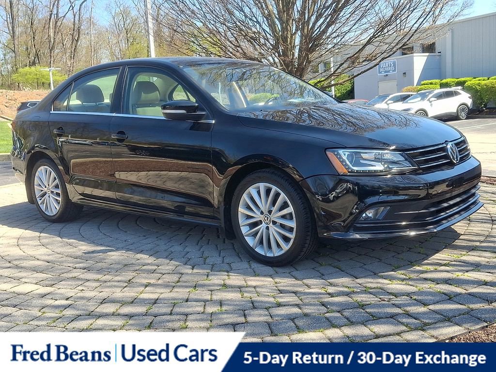 Used 2016 Volkswagen Jetta SEL FWD image 1