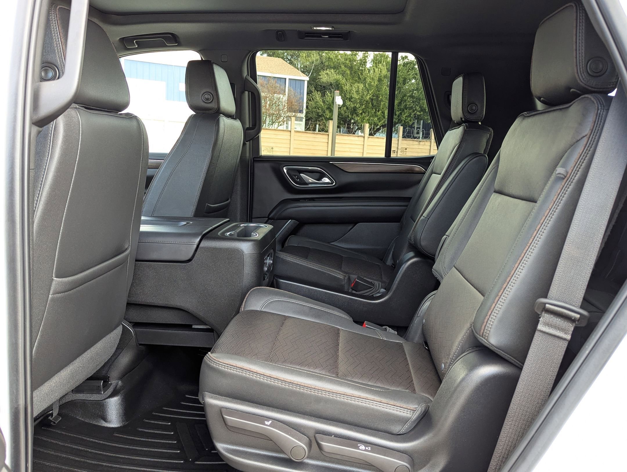 Used 2022 Chevrolet Tahoe High Country image 15