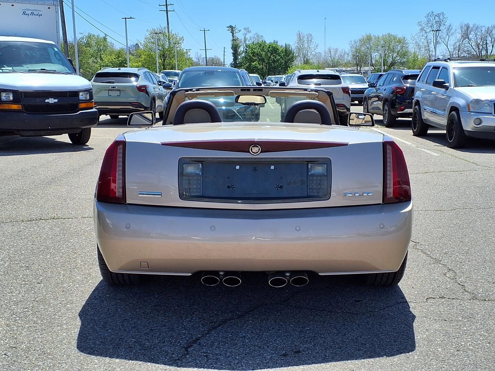 Used 2008 Cadillac XLR RWD image 7