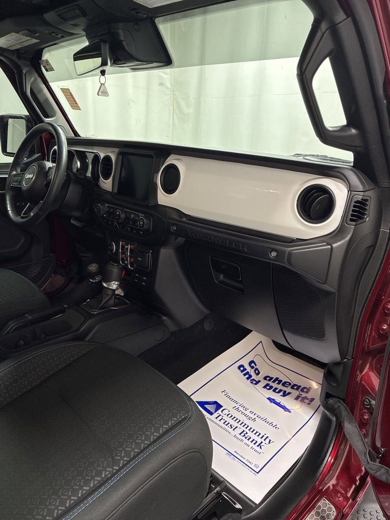 Used 2021 Jeep Wrangler Unlimited Sport AWD/4WD image 28