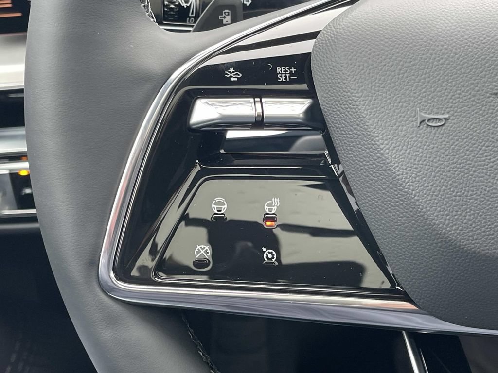 New 2026 Cadillac Lyriq Sport AWD/4WD image 30