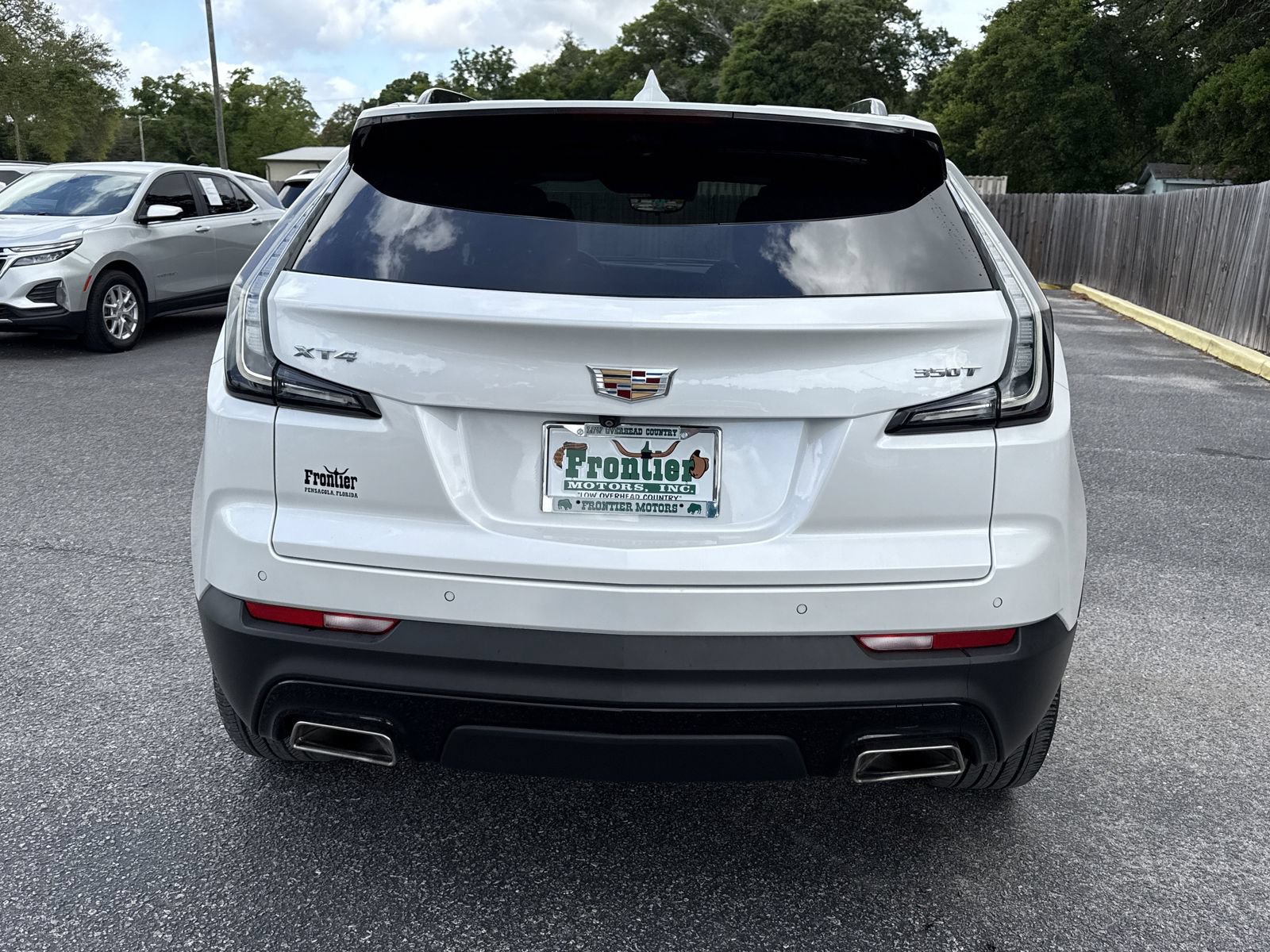 Used 2022 Cadillac XT4 Sport w/ Enhanced Visibility Package FWD image 4