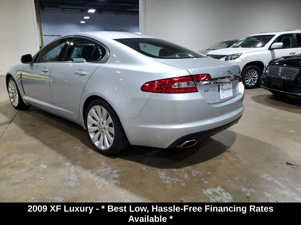 Used 2009 Jaguar XF Luxury image 12
