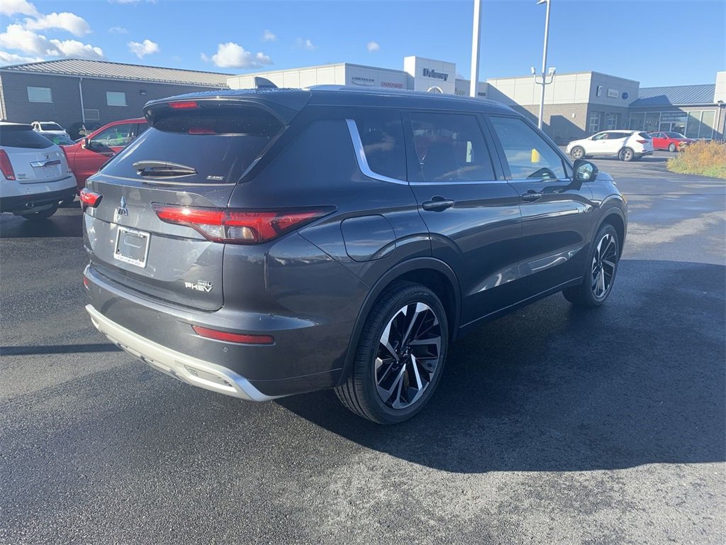 Used 2024 Mitsubishi Outlander SEL image 8
