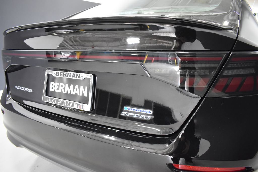 Used 2023 Honda Accord Sport image 12