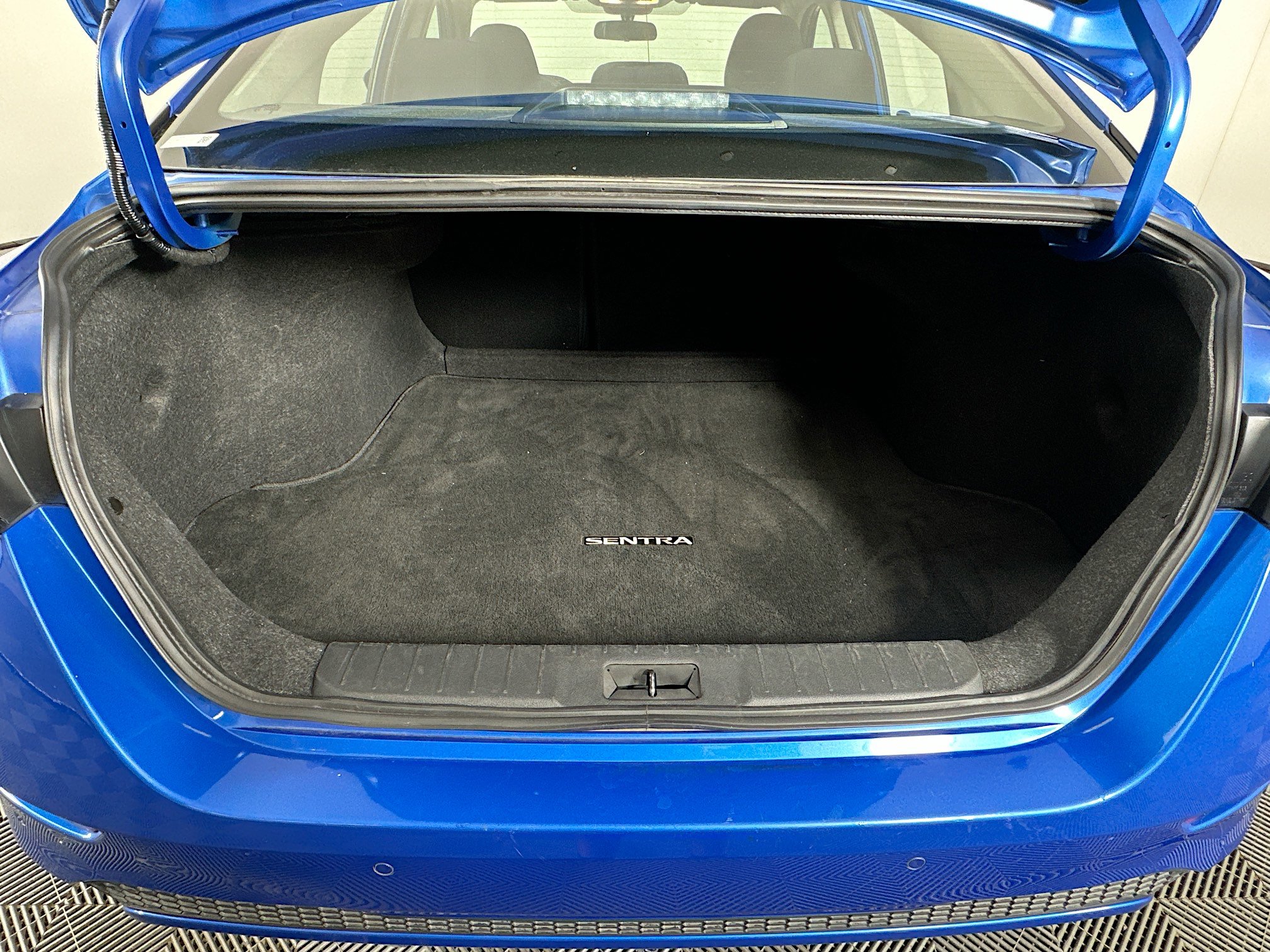 Used 2024 Nissan Sentra SV image 26