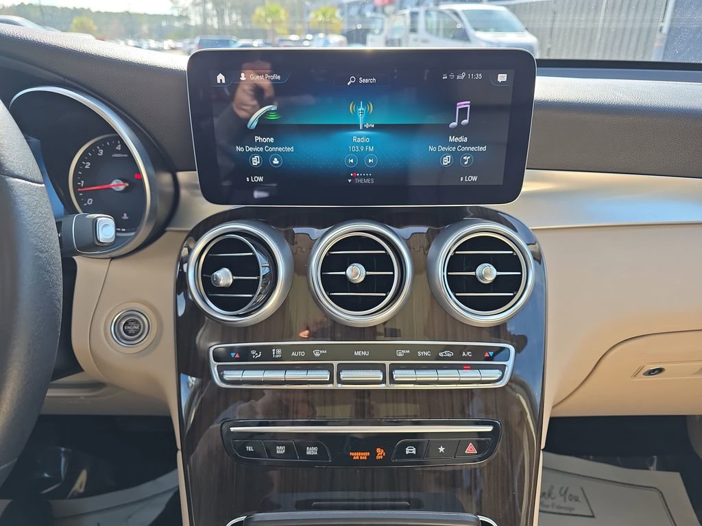 Used 2022 Mercedes-Benz GLC 300 image 24