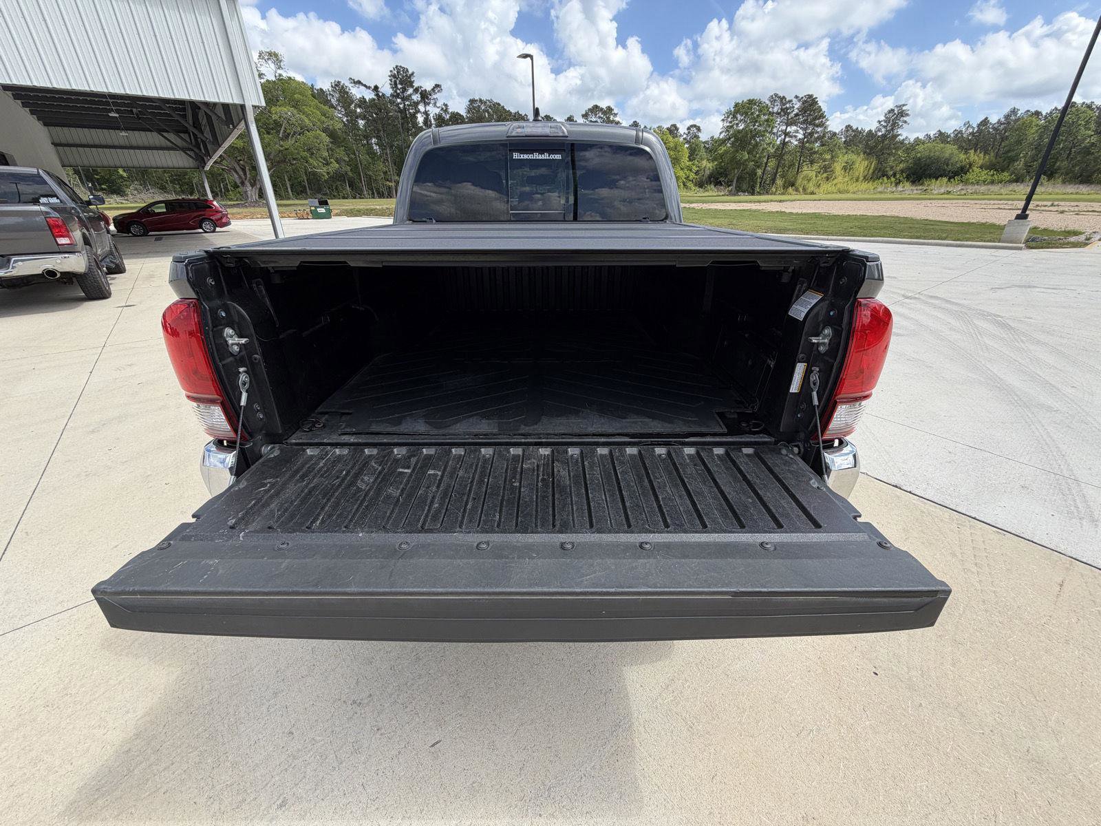 Used 2021 Toyota Tacoma SR5 image 20