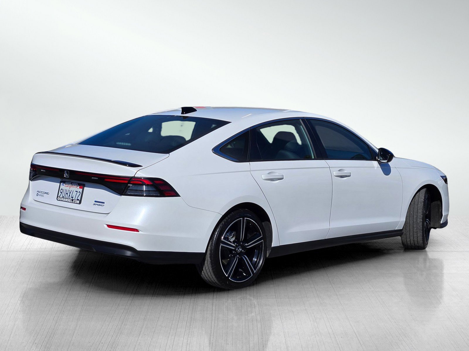 Used 2025 Honda Accord Sport image 4