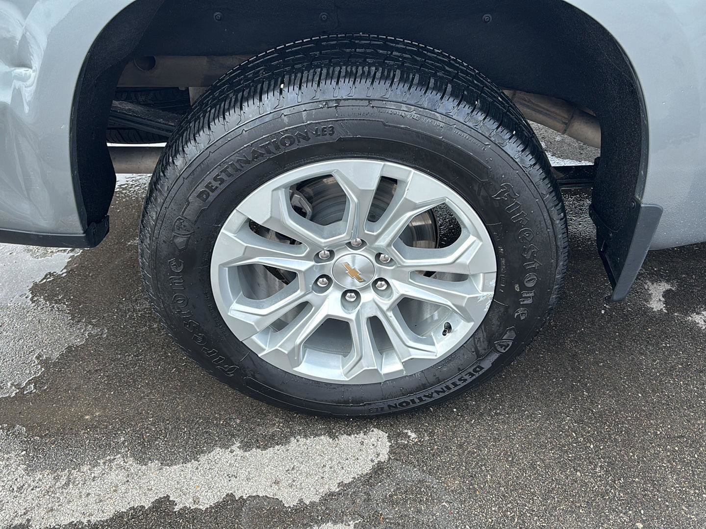 Used 2024 Chevrolet Silverado 1500 LTZ image 14