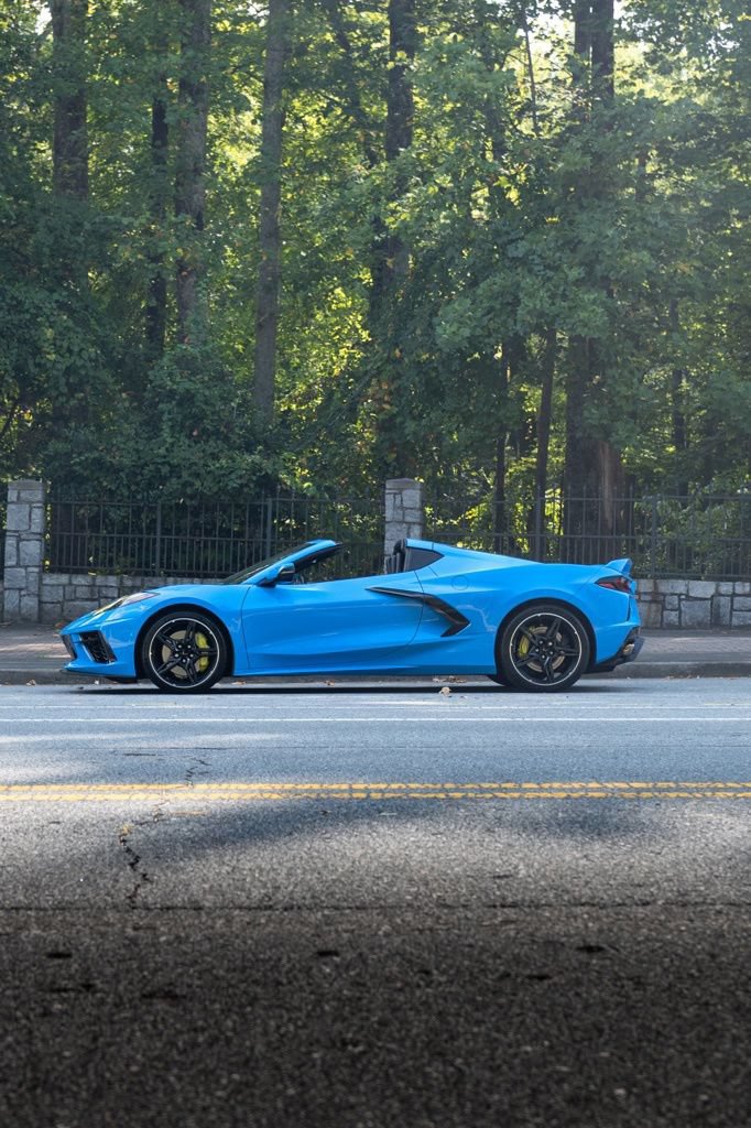 Used 2022 Chevrolet Corvette Stingray Coupe w/ Z51 Performance Package RWD image 34