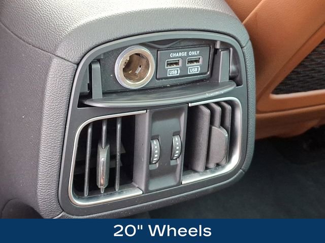Used 2020 Maserati Levante AWD/4WD image 22