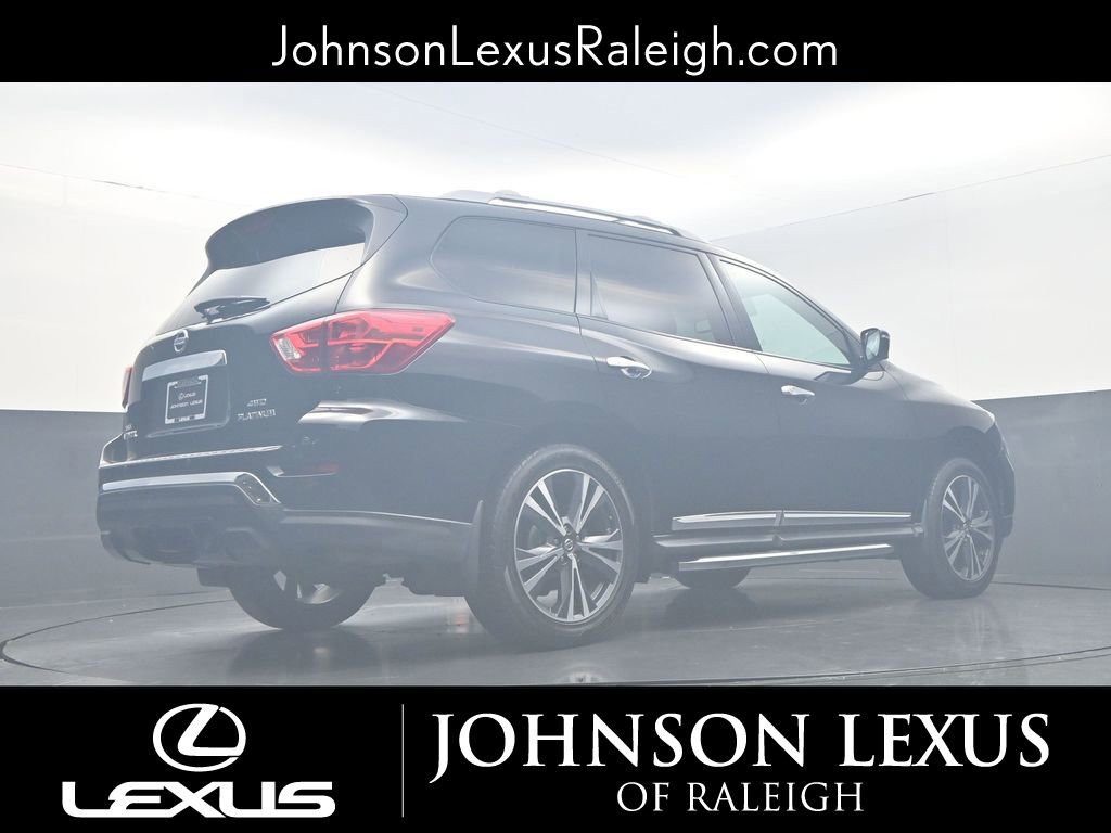 Used 2020 Nissan Pathfinder Platinum image 19