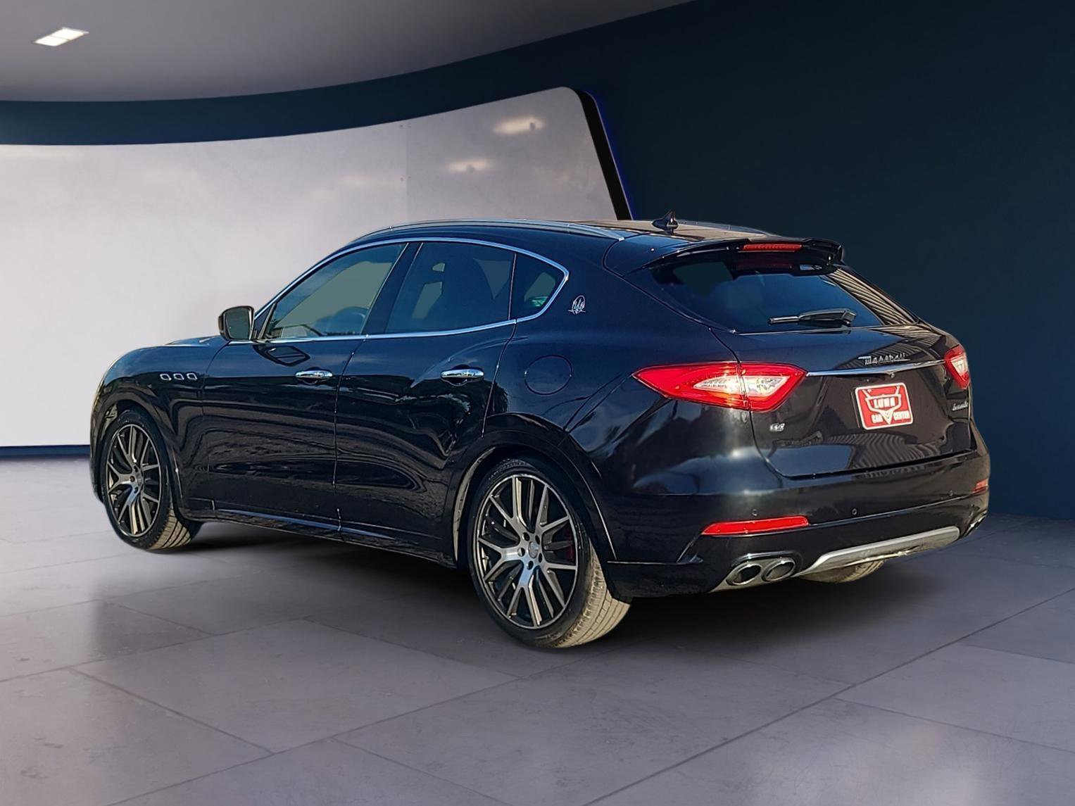 Used 2017 Maserati Levante w/ Sport Package AWD/4WD image 3
