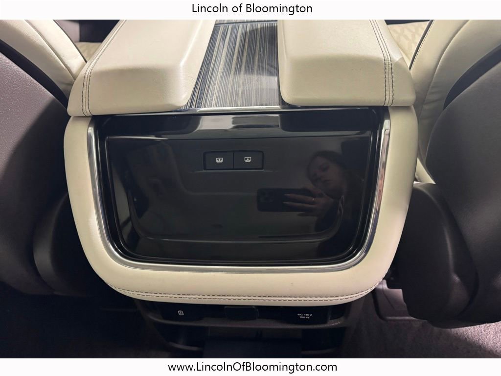 Used 2023 Lincoln Navigator Black Label AWD/4WD image 27