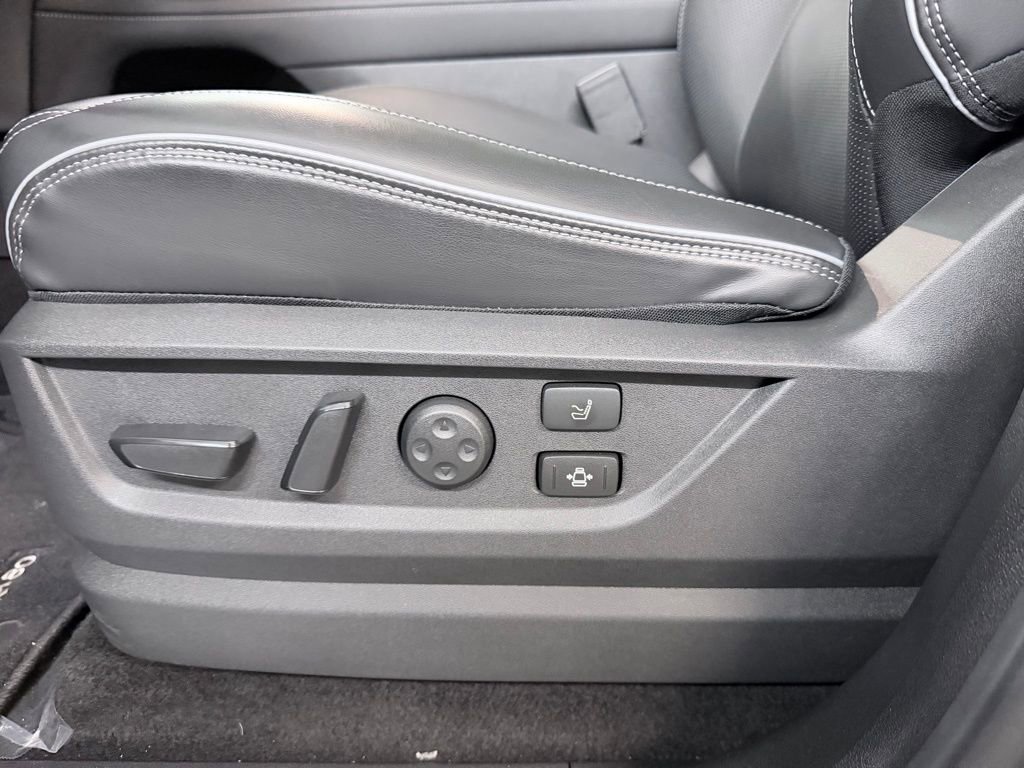 Certified 2025 INFINITI QX80 Sensory AWD/4WD image 15