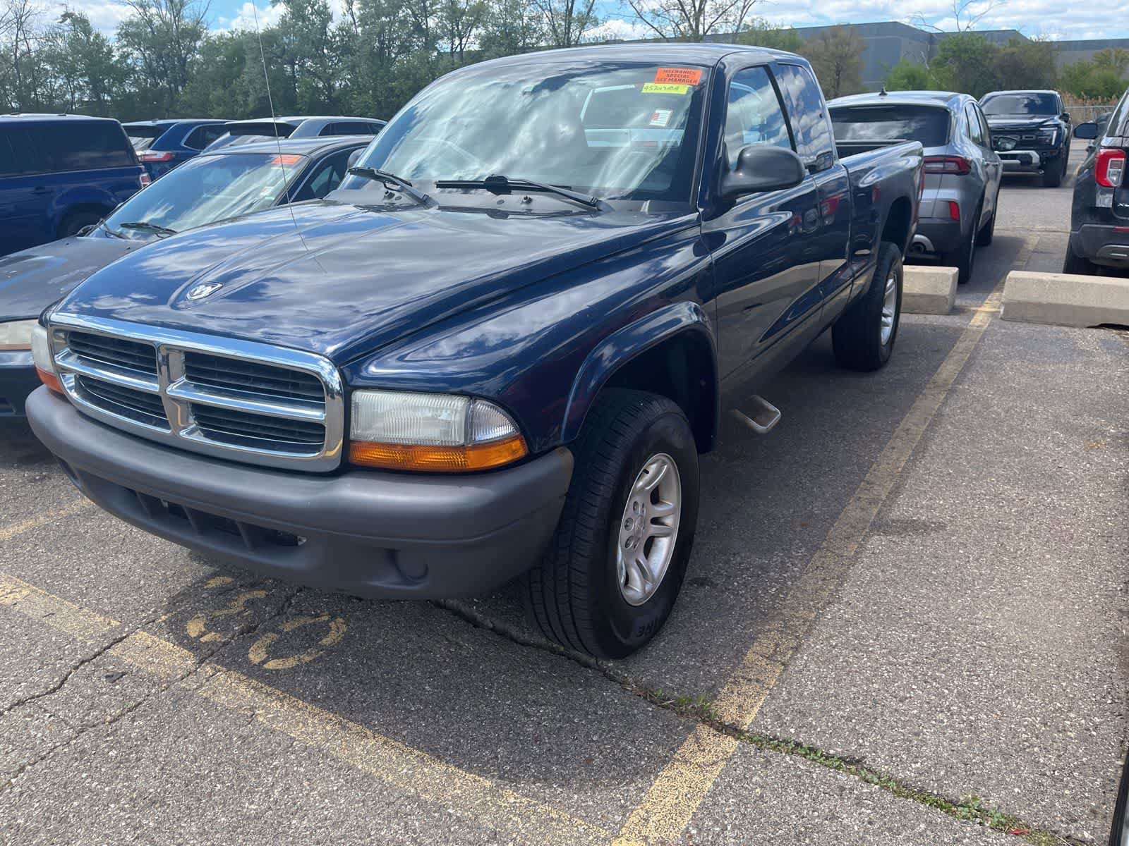 Used 2004 Dodge Dakota 4x4 Club Cab w/ Tire & Handling Group
