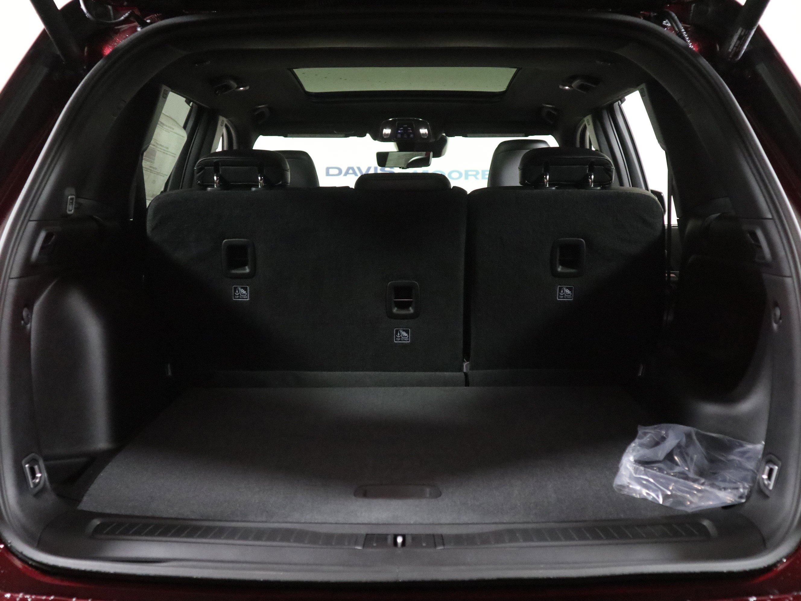 New 2025 Jeep Grand Cherokee Limited w/ Luxury Tech Group II image 8