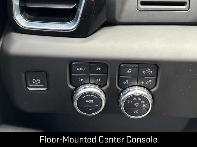 Used 2024 GMC Sierra 3500 Denali image 33