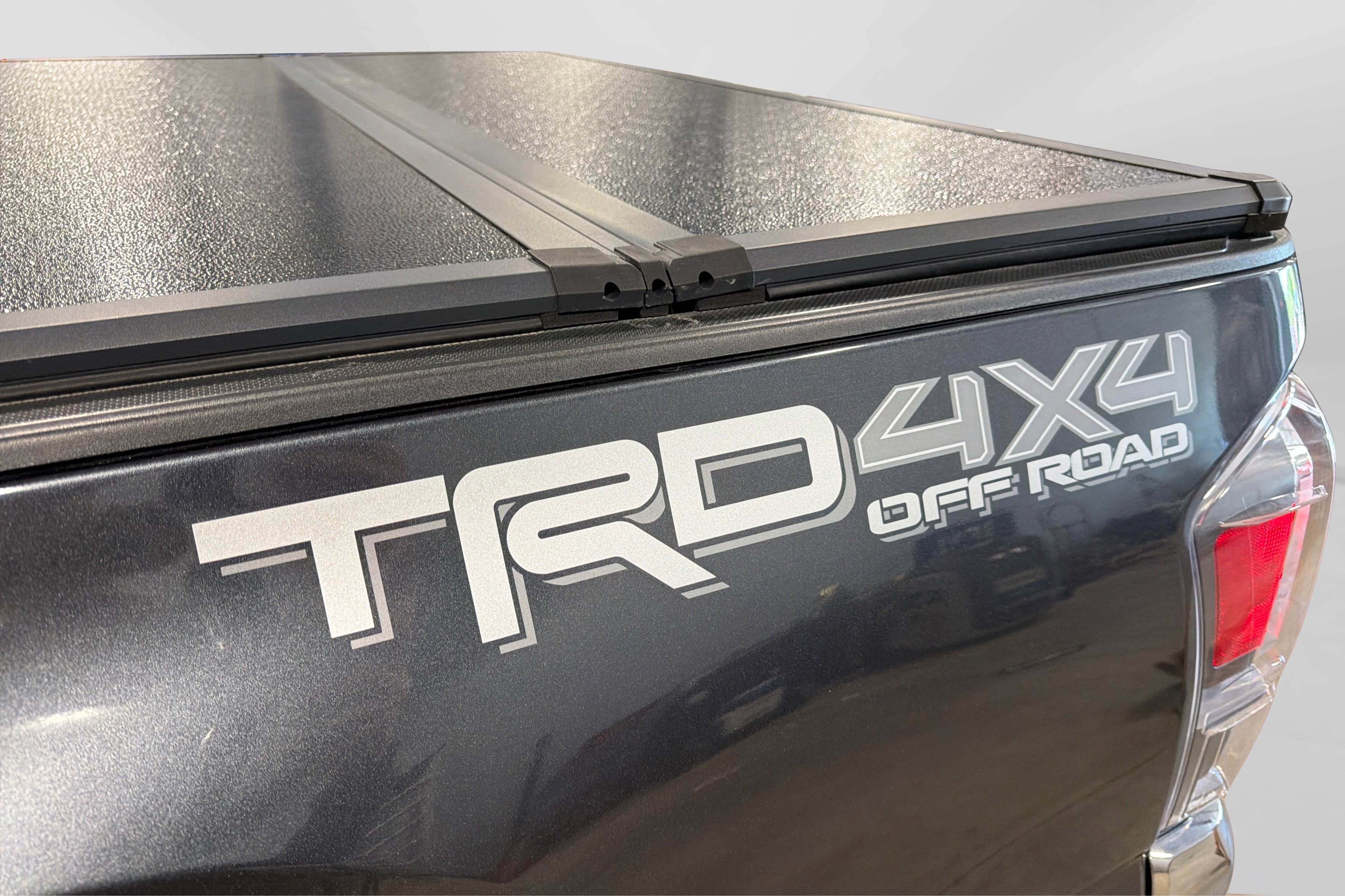 Used 2022 Toyota Tacoma TRD Off-Road AWD/4WD image 44