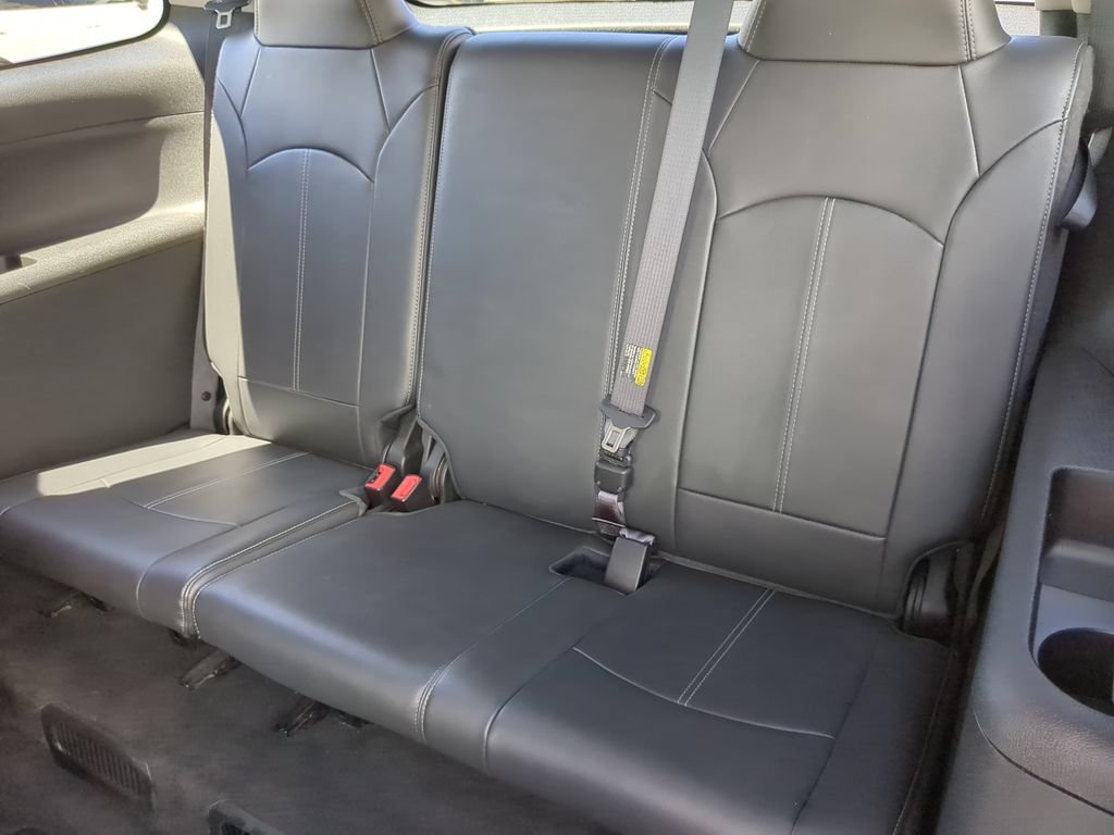 Used 2016 GMC Acadia SLT FWD image 17