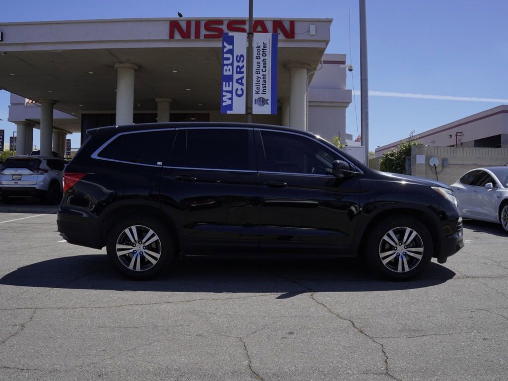 Used 2017 Honda Pilot EX image 3