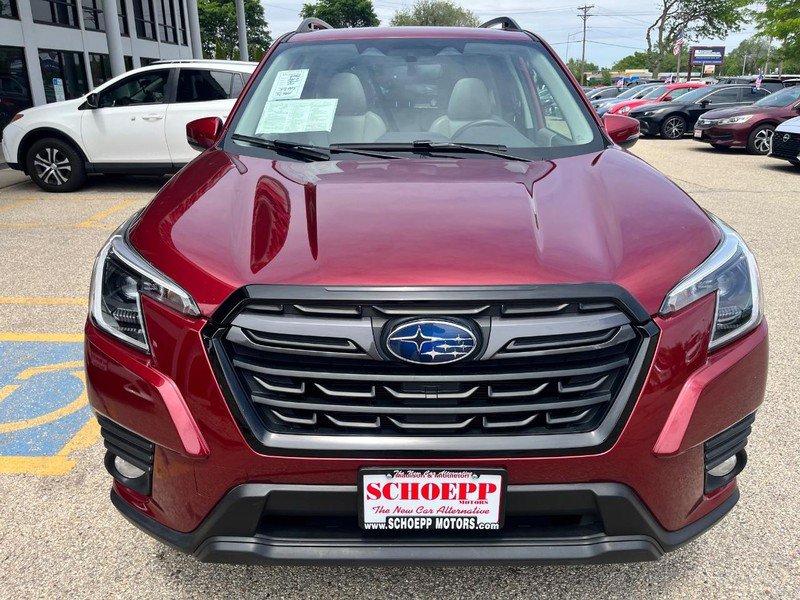 Used 2022 Subaru Forester Limited AWD/4WD image 2
