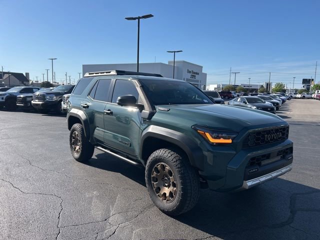 Used 2025 Toyota 4Runner Trailhunter AWD/4WD image 4
