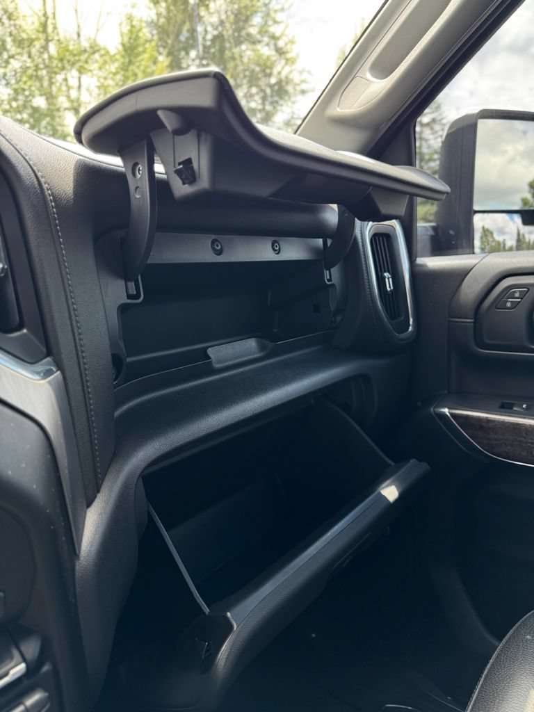 Used 2022 GMC Sierra 3500 Denali w/ Denali Black Diamond Edition AWD/4WD image 36