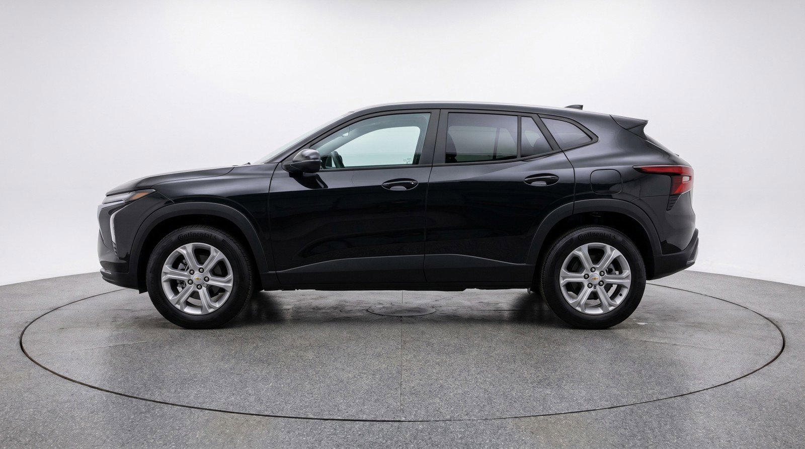 Used 2025 Chevrolet Blazer LT FWD image 5