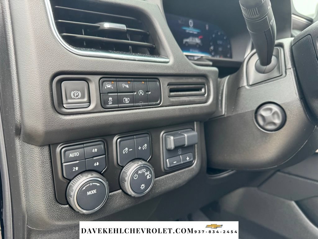 Used 2024 Chevrolet Tahoe LT w/ LT Signature Package AWD/4WD image 38
